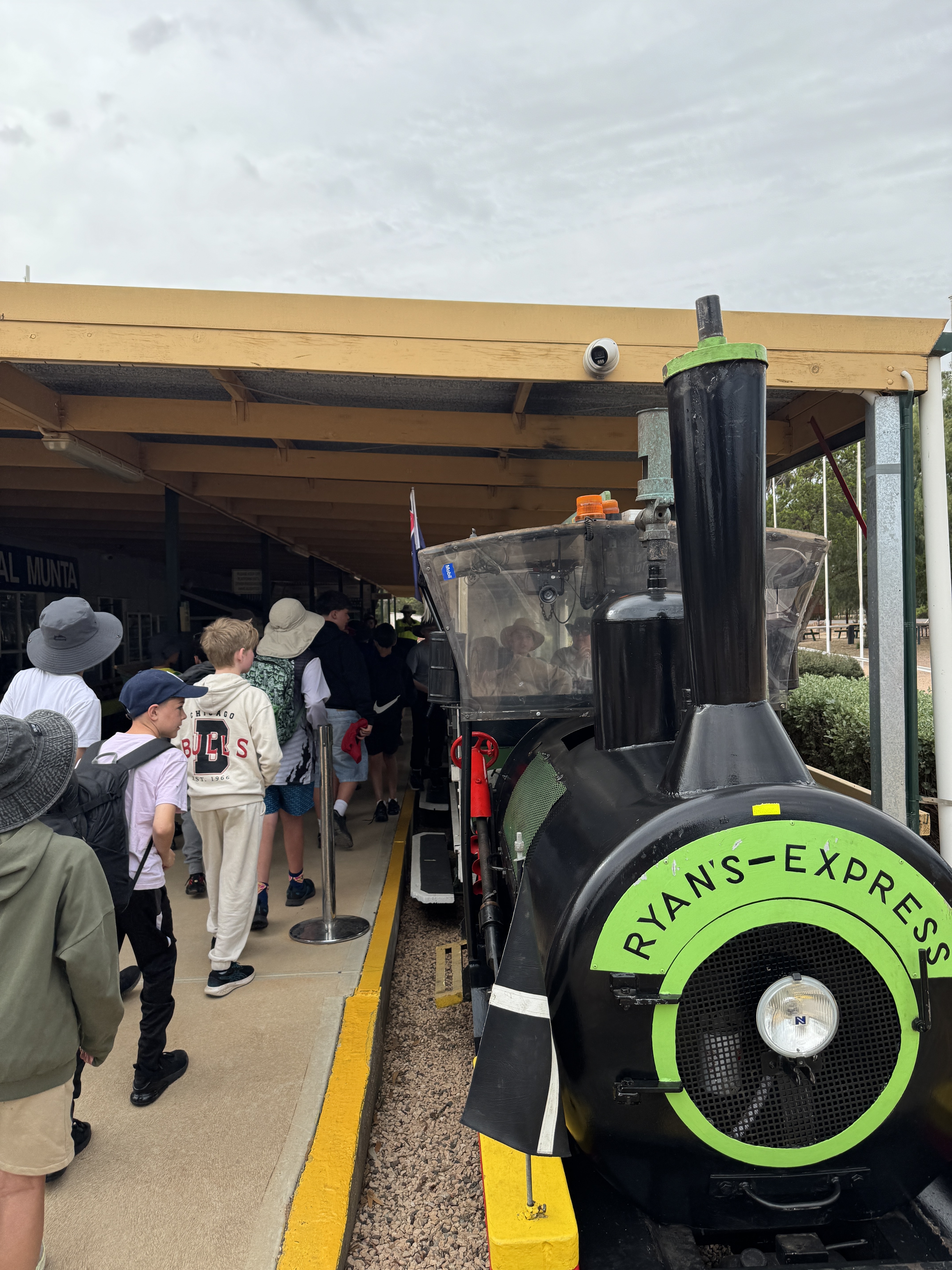 20251127 223627704 i OS